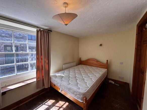 2 bed House for sale Image 11