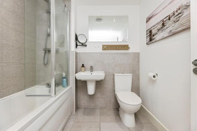 3 bed Town House for sale Image 6