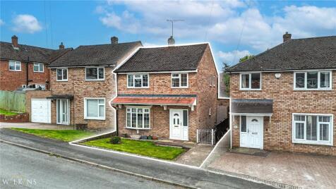 Lomita Crescent, Belgrave, Tamworth, Staffordshire, B77