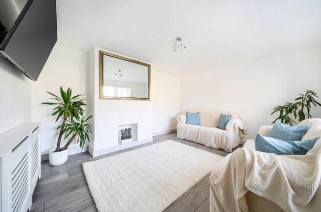 1440015-8-69d6858...