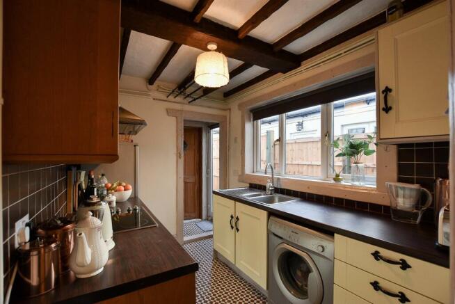 ## Kitchen.jpg