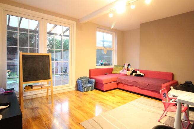 Photo 3