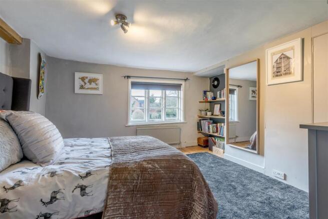 8490452-Interior30.jpg