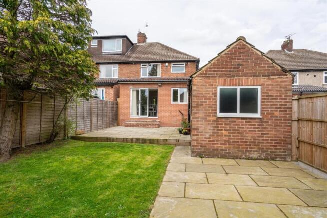 3 bed Semi-Detached for sale Image 10