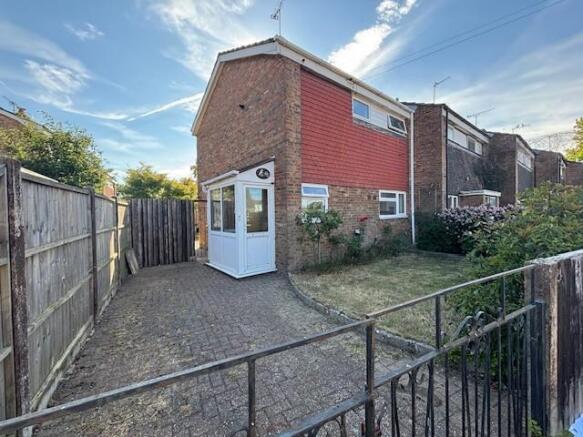 24 Bardsley Drive front.jpg