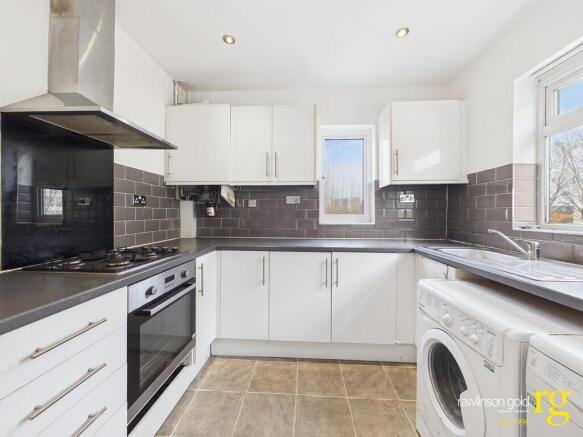 CAM02900G0-PR0323...