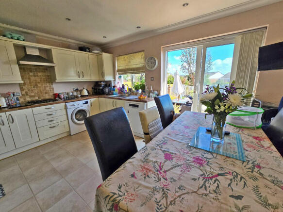 Kitchen - Diner (...