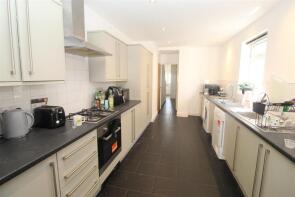 32, Llantrisant Street, Cathays, Cardiff CF24 4JE