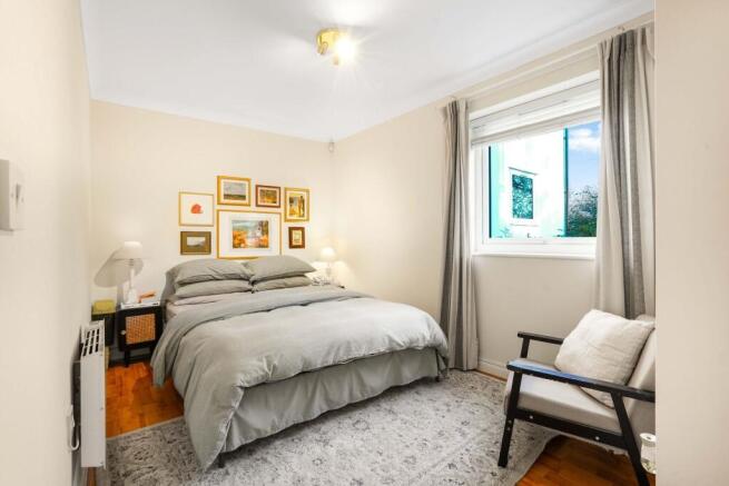 2 bed Flat to rent Image 9