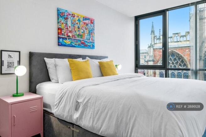 2 bed Flat to rent Image 8