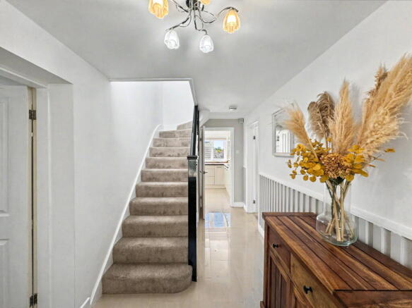 3 bed Semi-Detached for sale Image 4