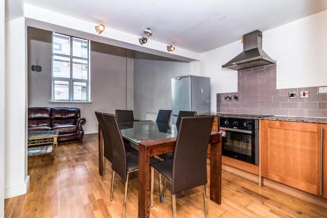 Kitchen/Dining Area