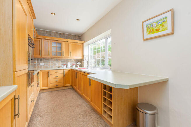 3 bed Detached for sale Image 4