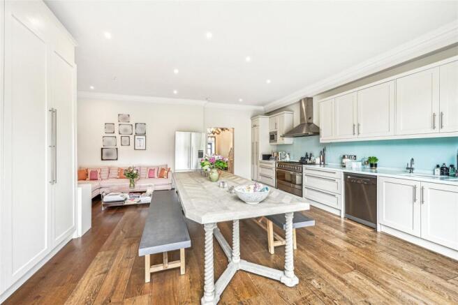 Kitchen/Reception