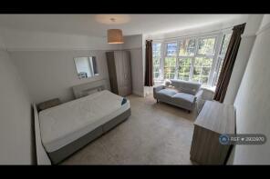 2, Pine Mansions, Vale Road, Bournemouth BH1 3TB