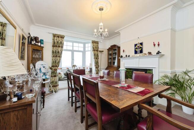 4 bed Semi-Detached for sale Image 9