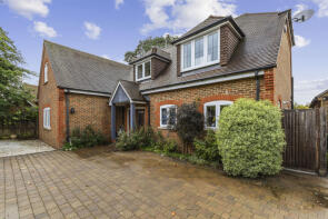 Stringers, Portsmouth Road, Bramshott Chase, Hindhead GU26 6FQ