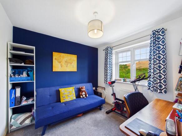 3 bed Semi-Detached for sale Image 8