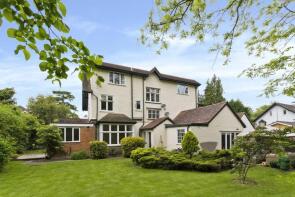 Flat 1, Dovecourt, Highfield Road, West Byfleet KT14 6QX