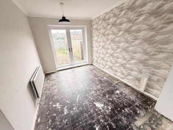 Swinburne Road, Rift House, Hartlepool photo 4