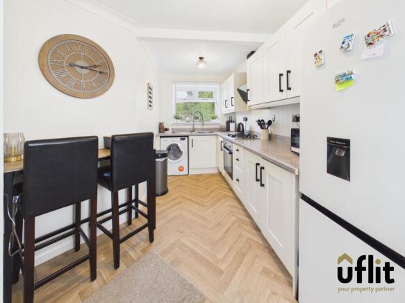 2 bed Semi-Detached for sale Image 4