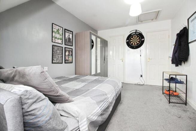 3 bed Terraced for sale Image 9