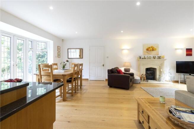 Big Family Space