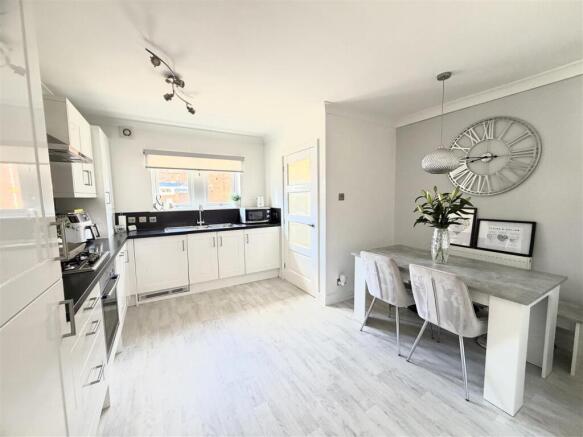 Dining Kitchen