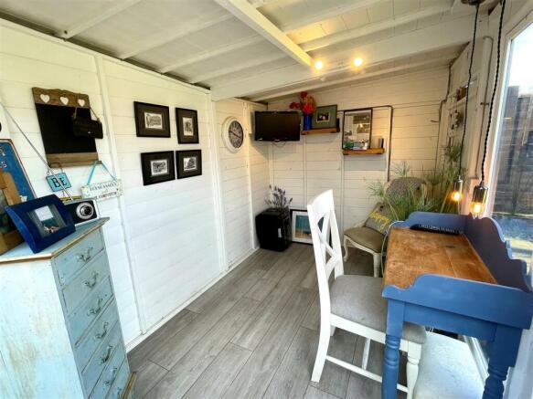 garden room.jpg
