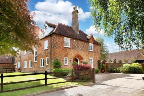Manor Gardens, Wooburn Green, Buckinghamshire, HP10