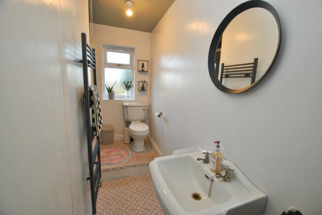 Bathroom1_edited