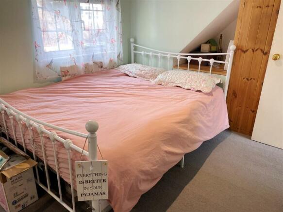 Bed 2a.jpeg