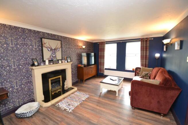 4 bed Detached for sale Image 5