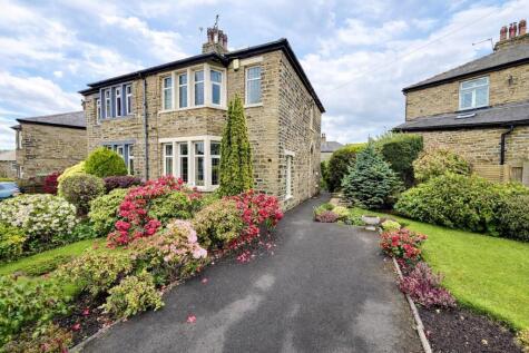 Savile Drive, Halifax