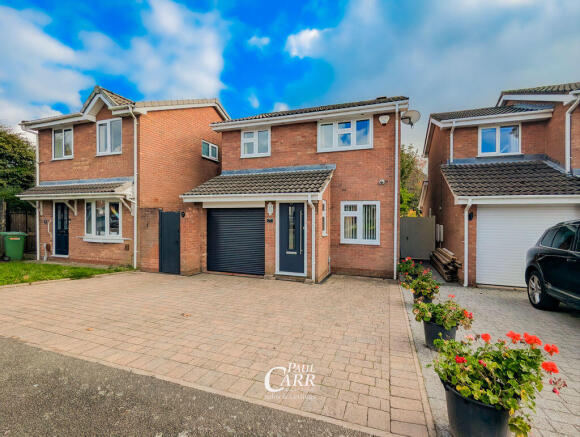 3-bed detached on Greenwood Park, Hednesford , £265,000