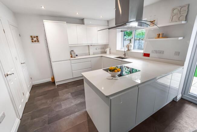 Open Plan Kitchen/Dining Area