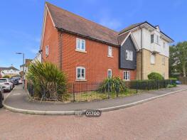 2, Oxton Close, Colchester CO5 7JJ