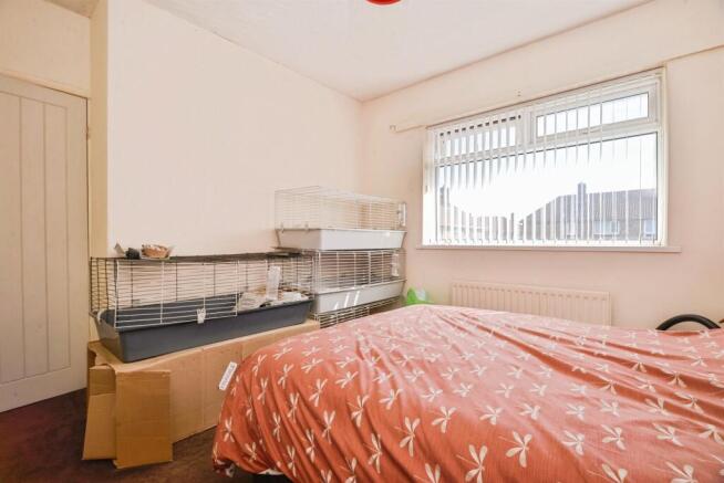 3 bed Semi-Detached for sale Image 10