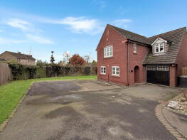 15, Chertsey Grove, Carlisle CA1 2QY