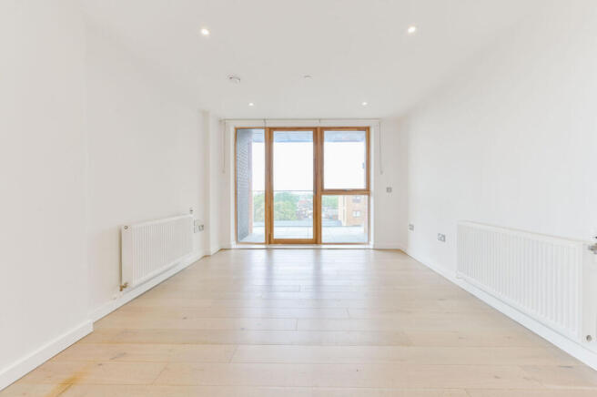 Ipswich Court, Hanwell, W7 photo 4