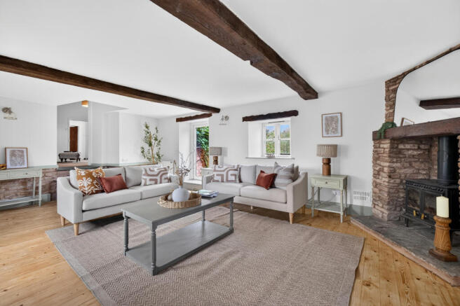 Living Room (2)