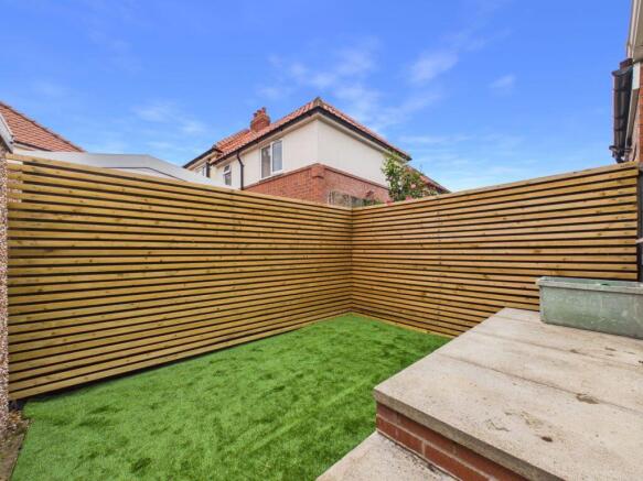 4 bed Semi-Detached for sale Image 12