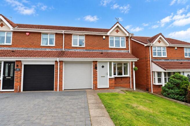 3-bed semi-detached on Chigwell Close, Penshaw, Houghton Le Spring, Tyne and Wear, DH4, £200,000