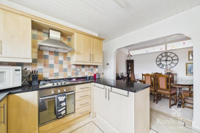 3 bed Bungalow for sale Image 8