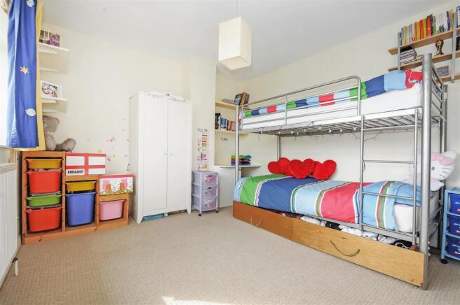 Bedroom 1.jpg