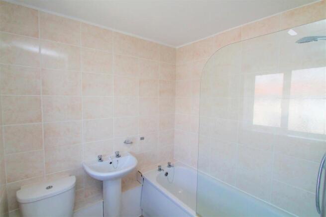 Bathroom.JPG