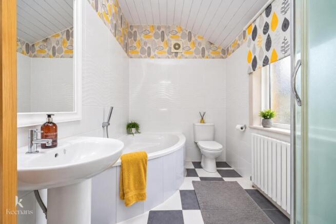 2 bed House for sale Image 7