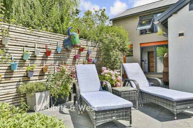 External Lifestyle Photograph
