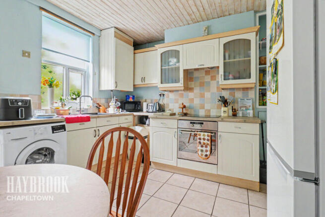 3 bed Terraced for sale Image 5