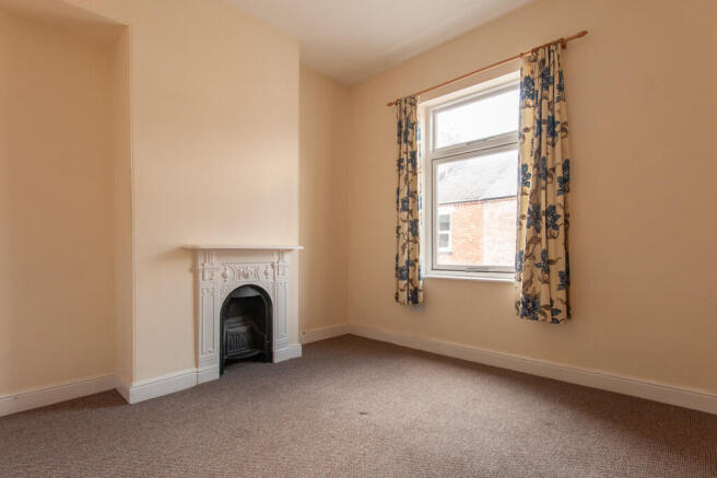 2 bed Terraced to rent Image 7